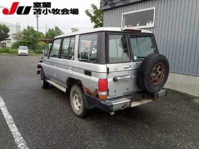 Toyota LAND CRUISER
