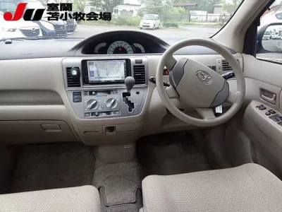 Toyota RAUM
