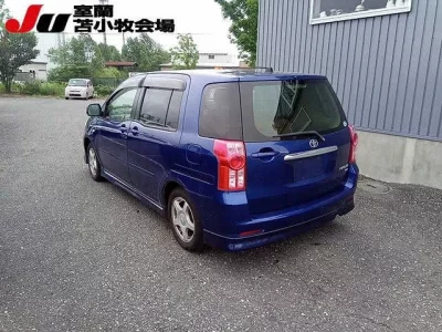 Toyota RAUM