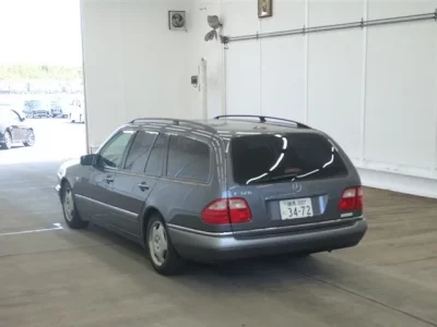 Mercedes-Benz E CLASS WAGON