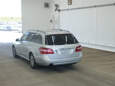 Mercedes-Benz E CLASS WAGON