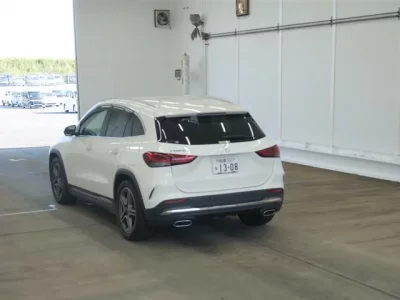 Mercedes-Benz GLA CLASS