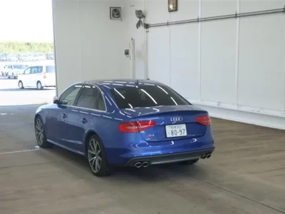 Audi S4