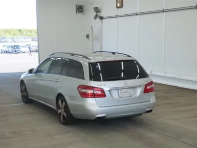 Mercedes-Benz E CLASS WAGON