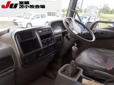 Mitsubishi FUSO FIGHTER