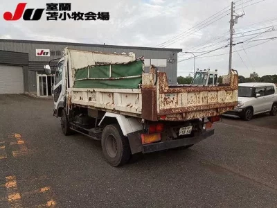 Mitsubishi FUSO FIGHTER
