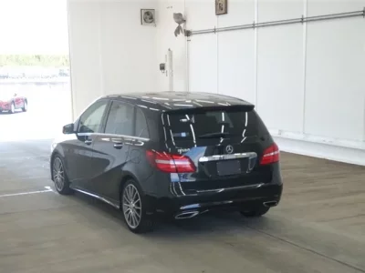 Mercedes-Benz B CLASS