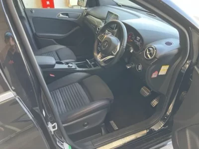 Mercedes-Benz B CLASS