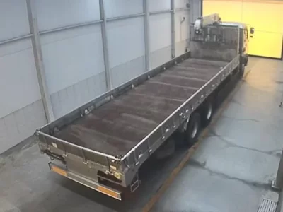 Isuzu TRUCK