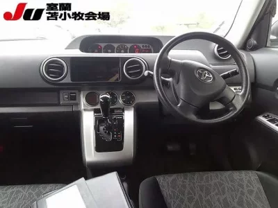 Toyota COROLLA RUMION