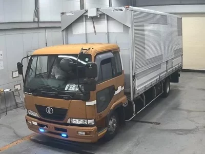 Nissan CONDOR