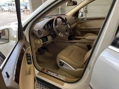 Mercedes-Benz GL CLASS