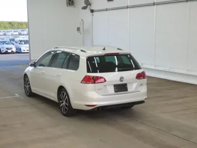 Volkswagen GOLF VARIANT