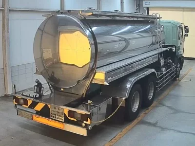 Isuzu TRUCK