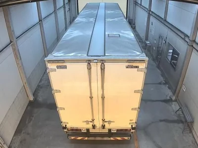 Isuzu TRUCK