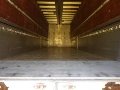 Isuzu TRUCK