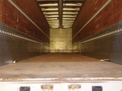 Isuzu TRUCK