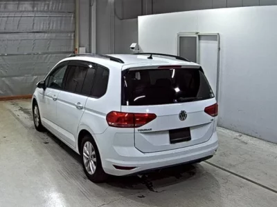 Volkswagen GOLF TOURAN