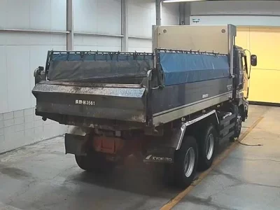 Isuzu TRUCK