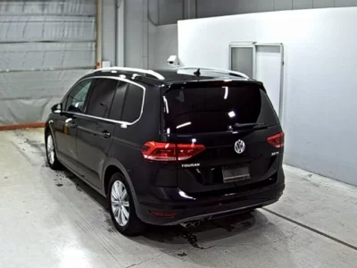 Volkswagen GOLF TOURAN