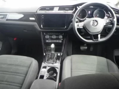 Volkswagen GOLF TOURAN