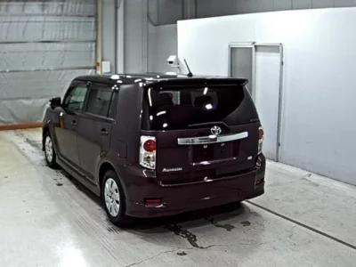 Toyota COROLLA RUMION
