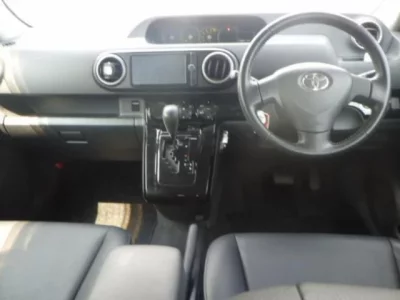 Toyota COROLLA RUMION