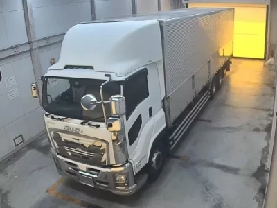 Isuzu TRUCK