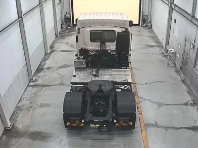 Isuzu TRUCK