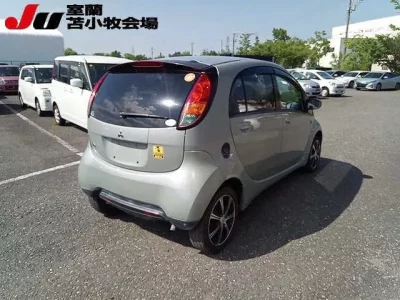 Mitsubishi I