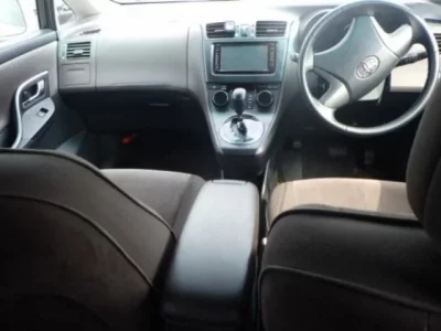 Toyota MARK X ZIO