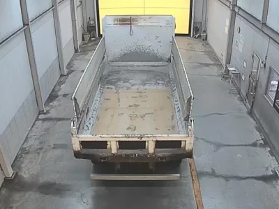 Isuzu TRUCK