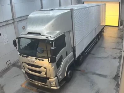 Isuzu TRUCK