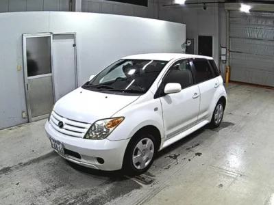 Toyota IST