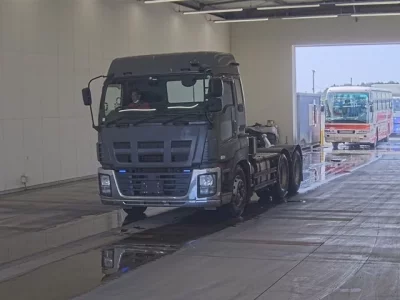 Isuzu GIGA
