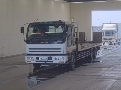 Isuzu GIGA