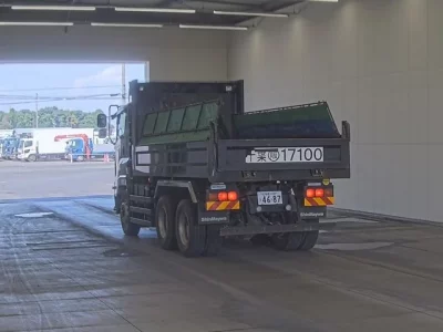Isuzu GIGA