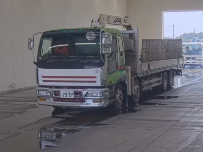 Isuzu GIGA