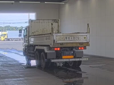 Isuzu GIGA