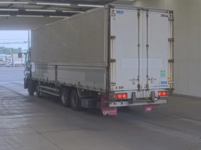 Isuzu GIGA