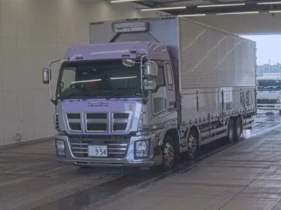 Isuzu GIGA