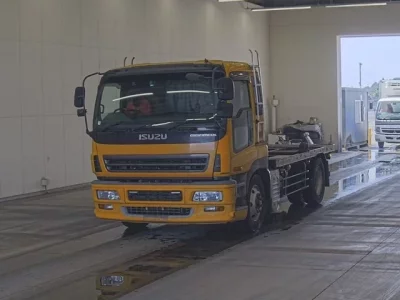 Isuzu GIGA