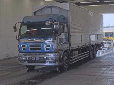 Isuzu GIGA
