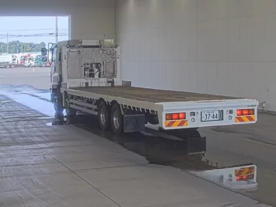 Isuzu GIGA