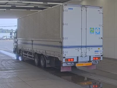 Isuzu GIGA