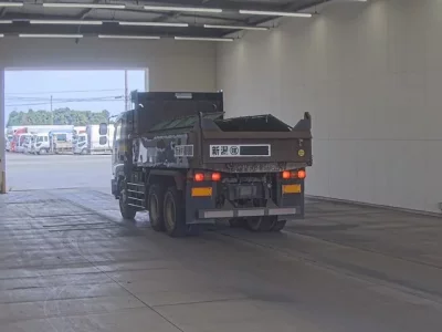 Isuzu GIGA