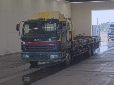 Isuzu GIGA