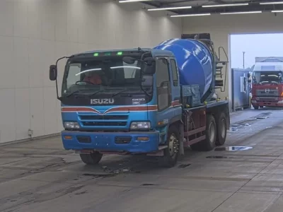 Isuzu GIGA