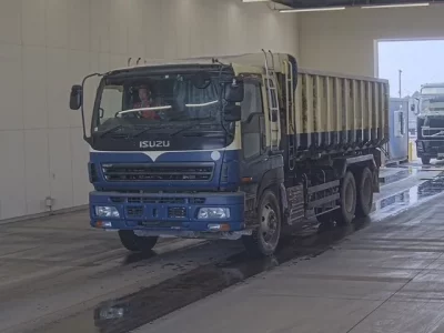 Isuzu GIGA
