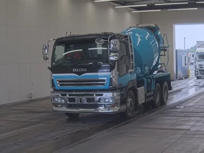 Isuzu GIGA